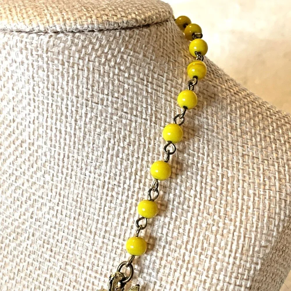 Vintage Lisner Yellow Enamel Floral Necklace Mid-Century Statement *Flaws Noted - Picture 5 of 11